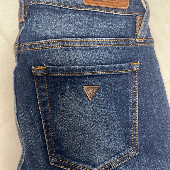 Guess Jeans- like New, size 23 - Picture 2 of 4